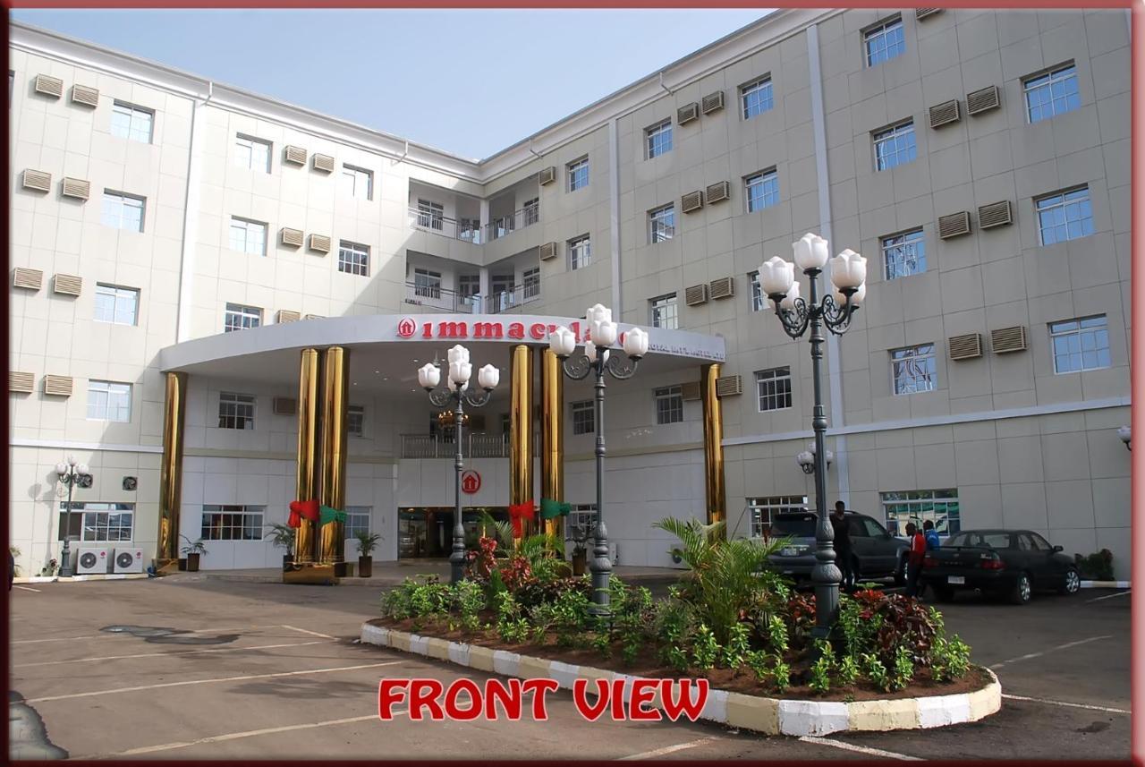 Immaculate Royal Int'L Hotel Owerri Buitenkant foto